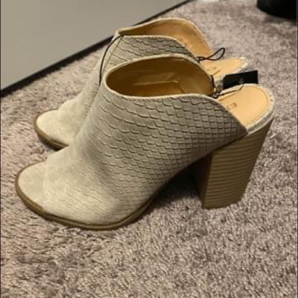 NWT…never worn